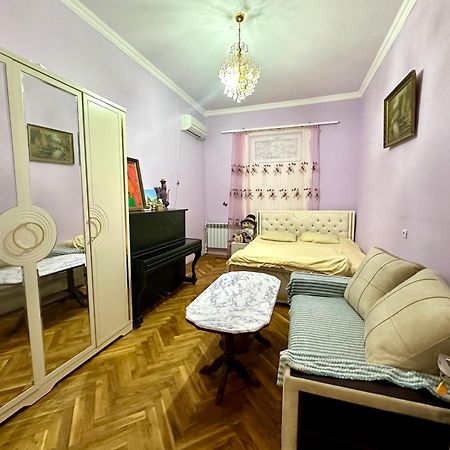 Karson Family Hostel & Guest House 예레반 외부 사진