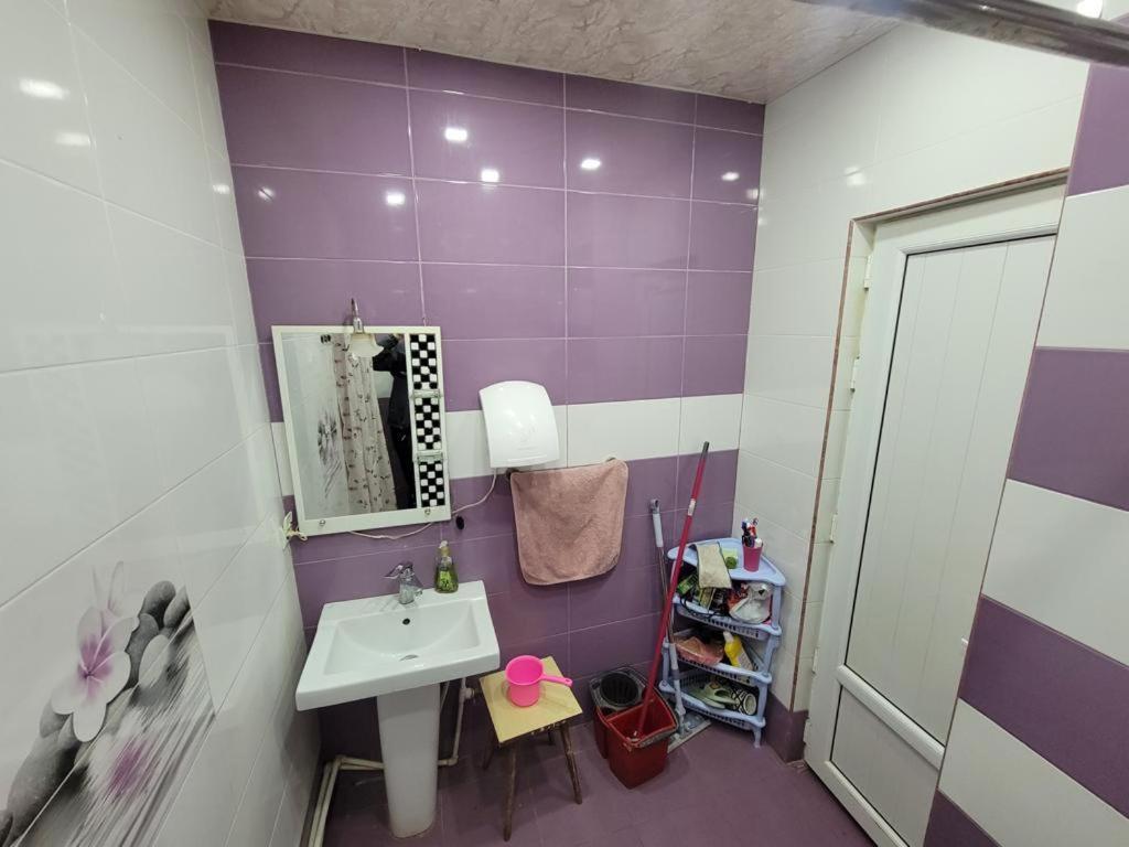 Karson Family Hostel & Guest House 예레반 외부 사진