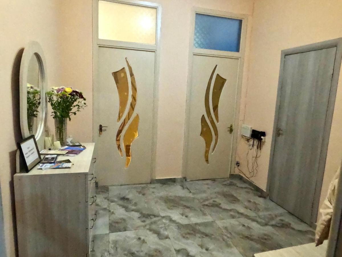 Karson Family Hostel & Guest House 예레반 외부 사진