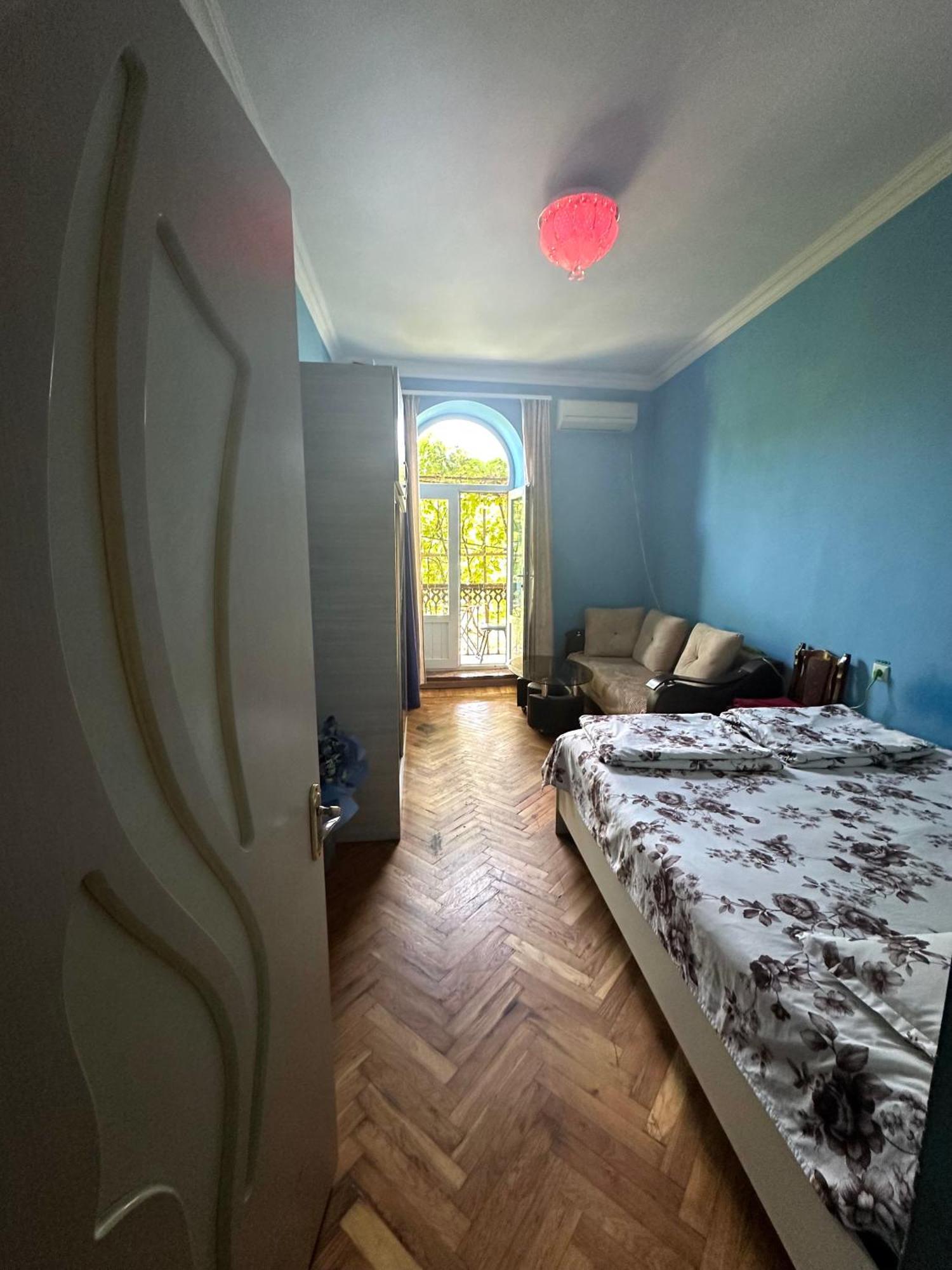 Karson Family Hostel & Guest House 예레반 외부 사진