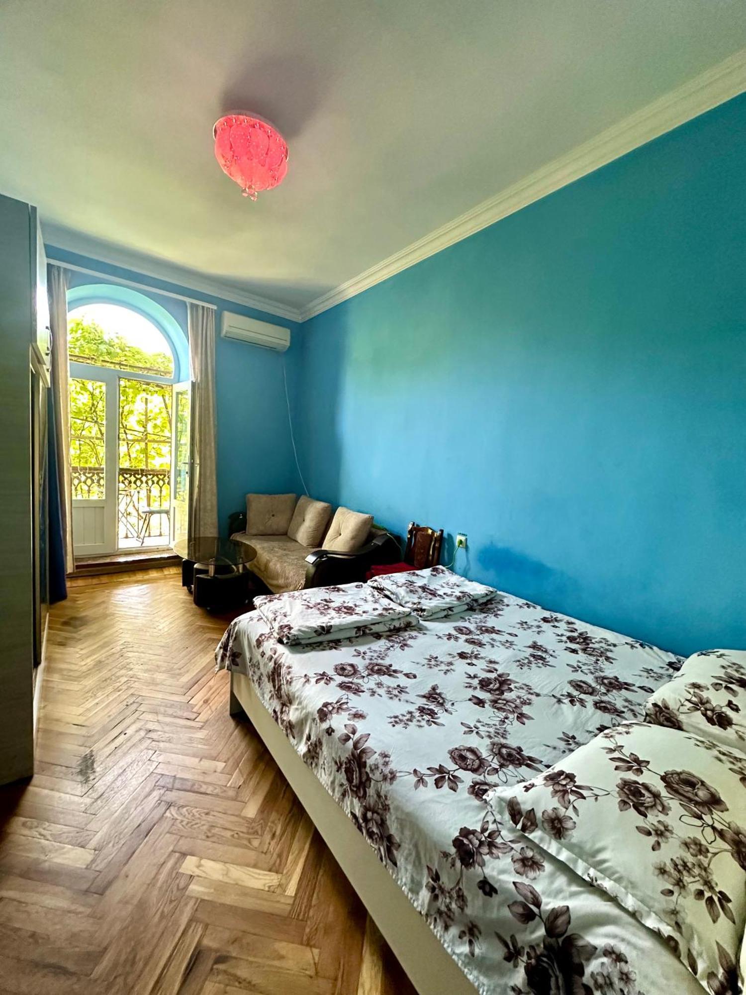 Karson Family Hostel & Guest House 예레반 외부 사진